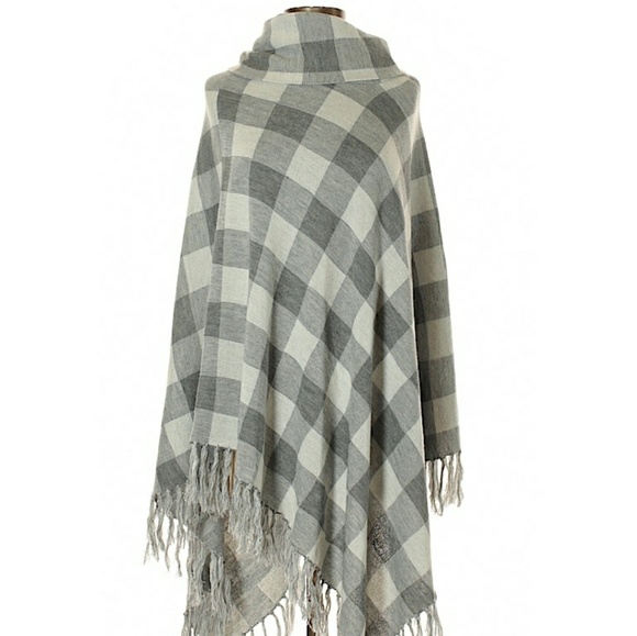 The Limited Checkered Poncho - Picture 3 of 3